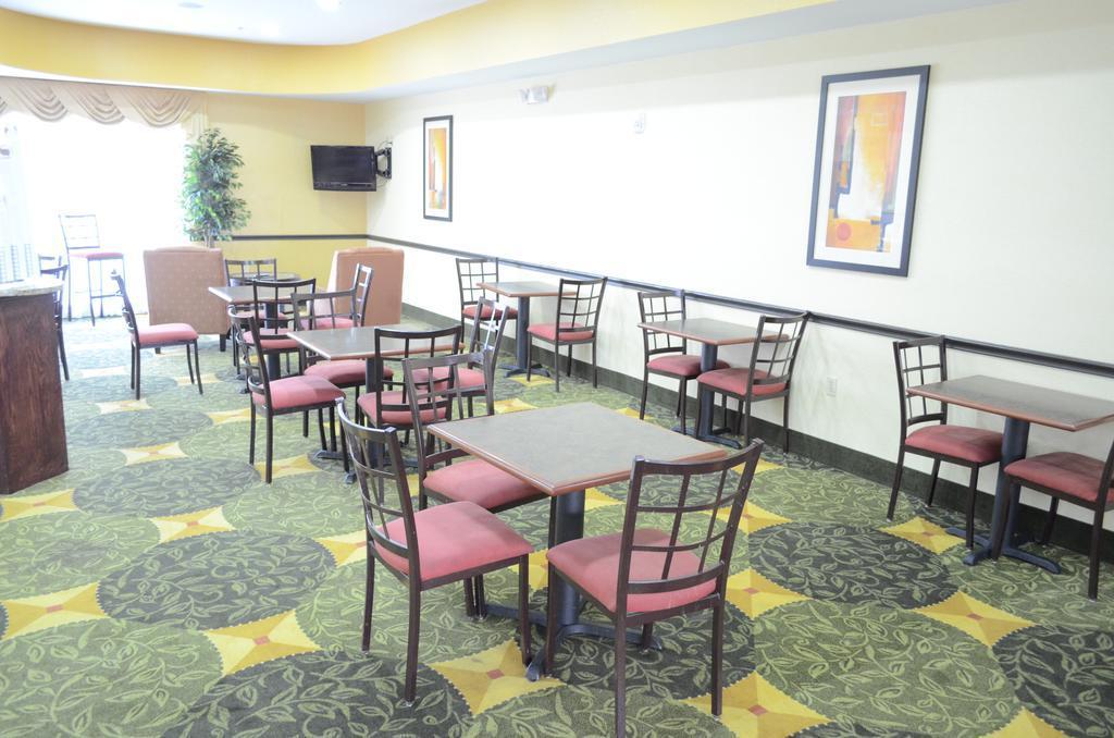 Days Inn & Suites By Wyndham Houston / West Energy Corridor Ngoại thất bức ảnh