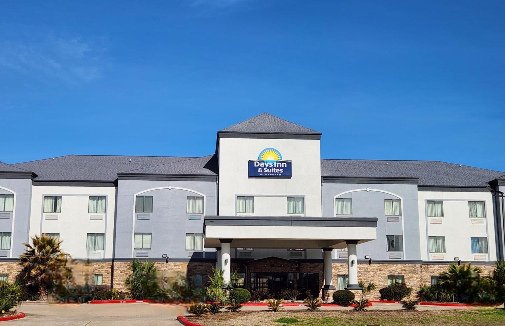 Days Inn & Suites By Wyndham Houston / West Energy Corridor Ngoại thất bức ảnh