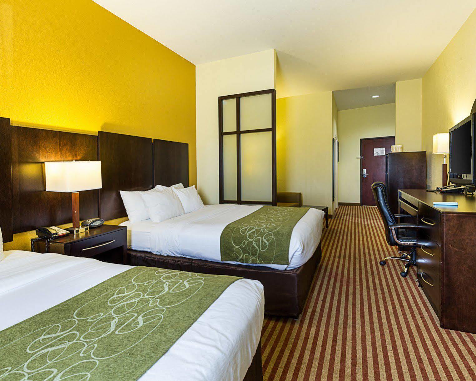Days Inn & Suites By Wyndham Houston / West Energy Corridor Ngoại thất bức ảnh